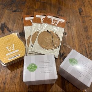 Scentsy NIB Cinnamon Vanilla Fragrance Collection